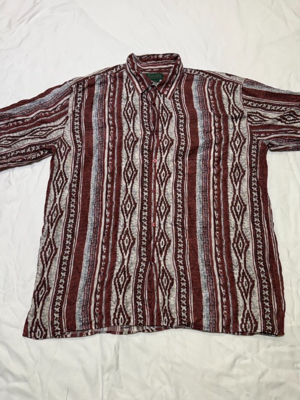 Scandia Woods Men's Red Silk Aztec Tribal Short Sleeve Button Up Shirt XL